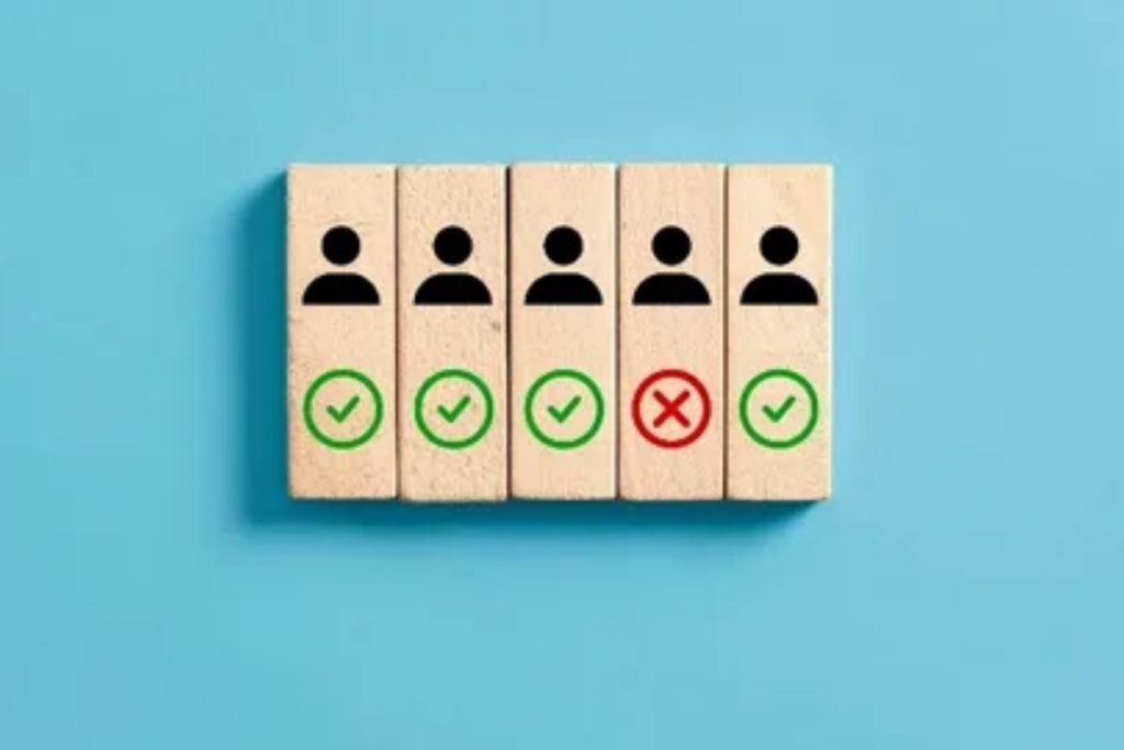 Candidate rejection settings in the hiring process